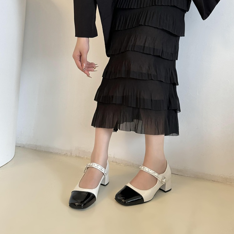 2026 Pearl Clasp Thick-Topped  - Womens Heels review and price